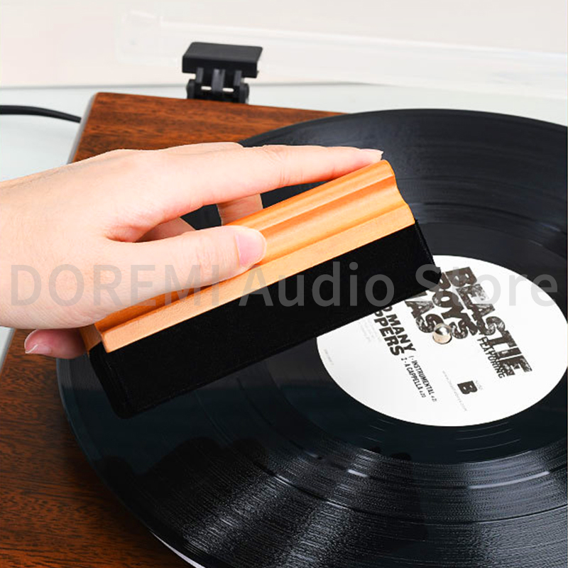 Antystatyczna szczotka do czys – Vinyl Record Cleaner recenzja i cena