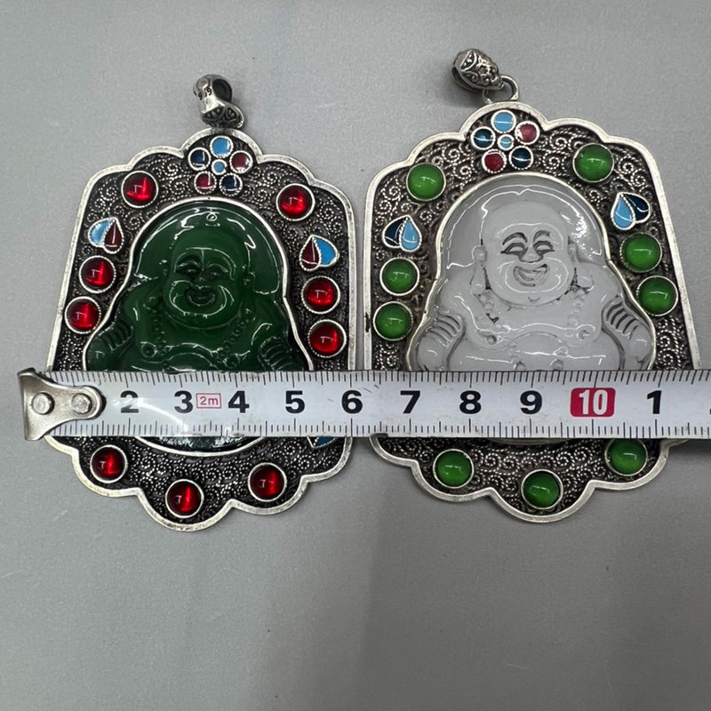 Antyczny kolekcjonerski amulet – Vintage Collectible Market recenzja i cena